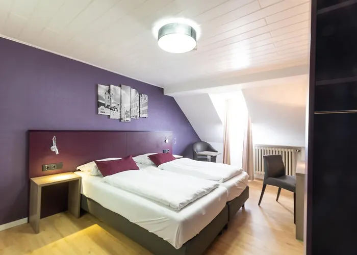 Porta Nigra Otel Trier